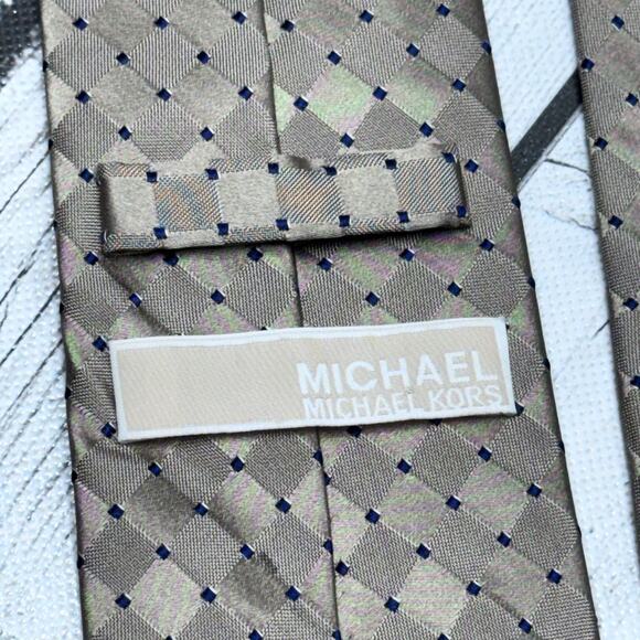 Michael Kors Men’s 100% Silk Tie Bundle - Picture 5 of 5